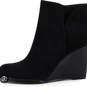 Donald J.Pliner Wedge Boots. Size 8.5. New with Box.